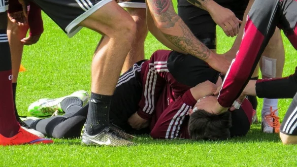 Der Spieler hatte sich w&auml;hrend des Spiels schwer verletzt.&nbsp; - &copy; Symbolfoto: Pixabay