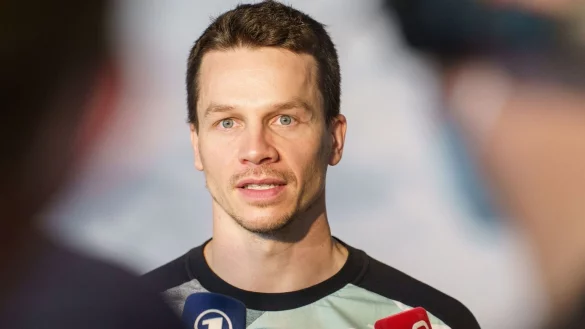 Fahnentr&auml;ger - &copy; Foto: Frank Rumpenhorst/DOSB/dpa