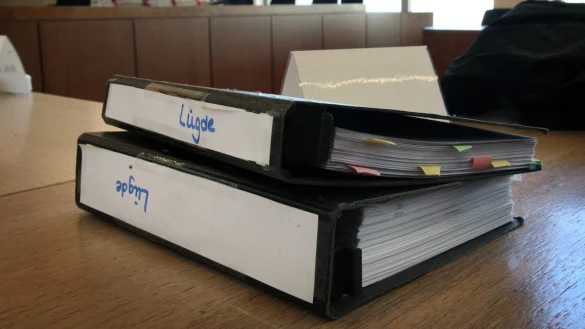 Akten zum L&uuml;gde-Prozess - &copy; Bernhard Preuss