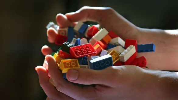 Lego-Steine - &copy; Foto: Karl-Josef Hildenbrand/Archiv