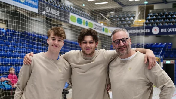 Wie die drei Musketiere: Pepe, Moritz und Max Ramota. - &copy; J&ouml;rg Hagemann