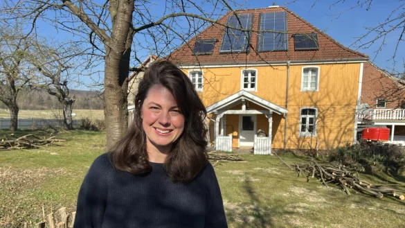 Bei "The Lippisch Stew" auf Instagram gibt es Landleben pur: Sunna Conring träumte früher vom Leben in der aufregenden Stadt, fand aber im Extertal ihr persönliches Glück. - © Seda Hagemann