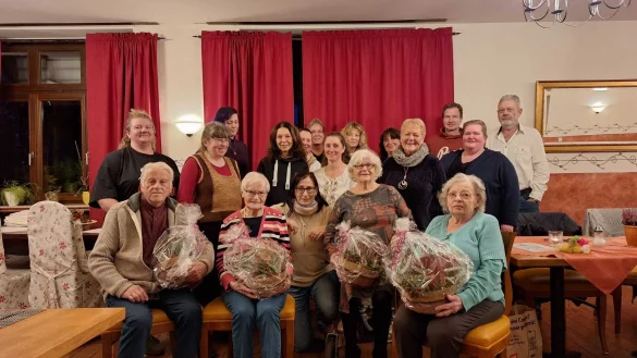 Bei der Jahreshauptversammlung des Lippischen Tierschutzvereins wurden Mitglieder geehrt und k&uuml;nftige Aktivit&auml;ten besprochen. - &copy; Lippischer Tierschutzverein