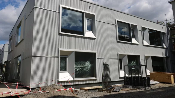 Die Bauarbeiten am Schulzentrum Aspe laufen auf Hochtouren. - &copy; Alexandra Schaller