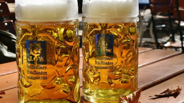 - &copy; Symbolfoto: RitaE auf Pixabay