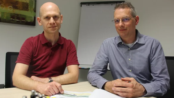 Karl-Arne Faust (links) und Dr. Hans-Christian K&ouml;rner hatten die Idee f&uuml;r den "Lippischen Laufzettel". - &copy; Janet K&ouml;nig