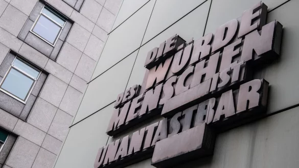 Landgericht Frankfurt am Main - &copy; Foto: Boris Roessler/dpa