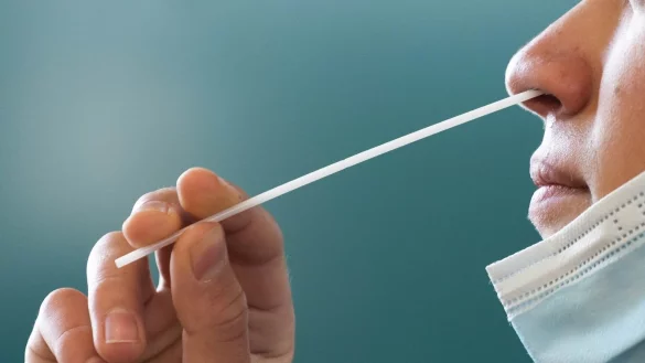 Corona-Test - &copy; Foto: Philipp von Ditfurth/dpa