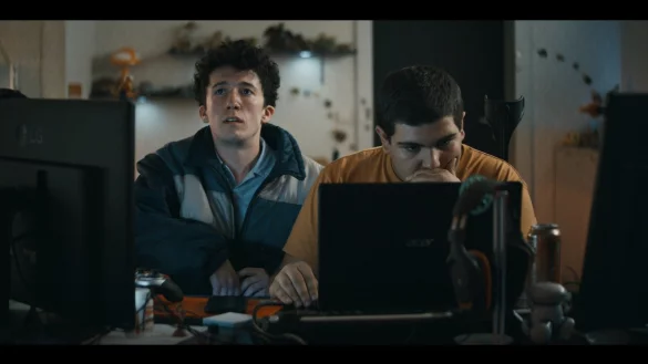 Moritz Zimmermann (Maximiliam Mundt) und sein Kumpel Lenny Sander (Danilo Kamperidis) sind die Hauptcharaktere der deutschen Produktion.&nbsp; - &copy; Netflik