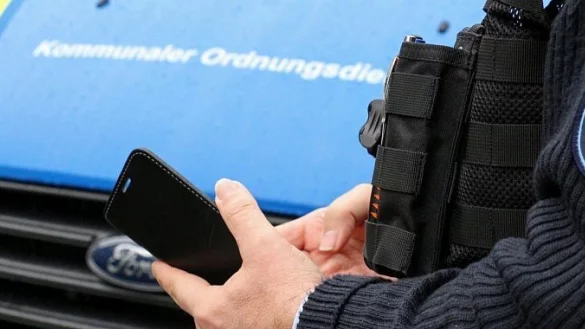 Der Kommunale Ordnungsdienst ist regelm&auml;&szlig;ig montags bis donnerstags von 9 bis 21 Uhr sowie freitags und samstags von 12 bis 2 Uhr im Dienst. - &copy; Janet K&ouml;nig