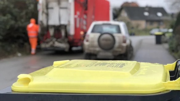 Die Müllabfuhr verschiebt sich wegen der winterlichen Straßenverhältnisse. - © Symbolfoto: Till Brand