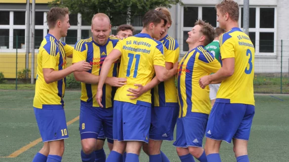 Hatten gegen Augustdorf viel zu jubeln: Die Spieler der SG Hiddesen-Heidenoldendorf. - &copy; Archiv: Sebastian Lucas