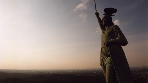 Das Hermannsdenkmal ist eines der bedeutendsten Wahrzeichen der Region. Wissen Sie, wo sein kleiner Bruder steht? - &copy; Archivfoto: Landesverband Lippe