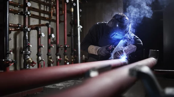 Das Handwerk in OWL sucht Nachwuchs. - © picture alliance / imageBROKER | Christian Vorhofer