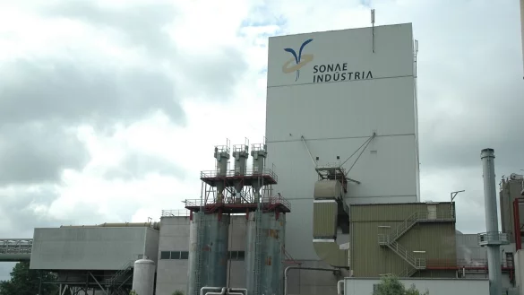 Die B+T Energie Horn m&ouml;chte die W&auml;rme, die das von Glunz &uuml;bernommene Biomasse-Kraftwerk erzeugt, f&uuml;r die Trocknung von Kl&auml;rschlamm auf dem einstigen Hornitex-Gel&auml;nde nutzen. - &copy; Manfred Brinkmeier