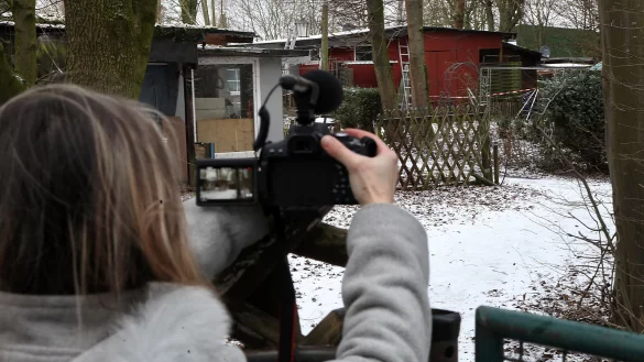 Der Campingplatz "Eichwald" in L&uuml;gde-Elbrinxen soll der Tatort von 20 F&auml;llen sexuellen Missbrauchs an Kindern sein. Ein 56-j&auml;hriger Dauercamper ist einer von drei M&auml;nnern, die in Untersuchungshaft sitzen. - &copy; Vera Gerstendorf-Welle