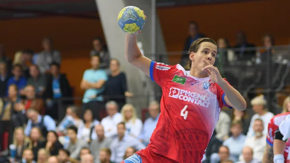 Verwertete in Stuttgart zwei Siebenmeter sicher: Lemgos Goalgetter Bjarki Mar Elisson. Foto: Baur/Eibner - &copy; EIBNER/Tobias Baur