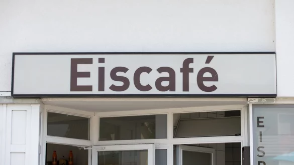 Sommer - Hitze - Eiscafe - &copy; Foto: Friso Gentsch