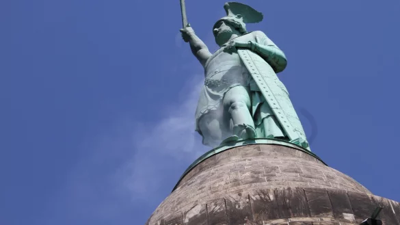 Am Hermannsdenkmal gibt's am Samstag eine Techno-Session. - &copy; Landesverband Lippe