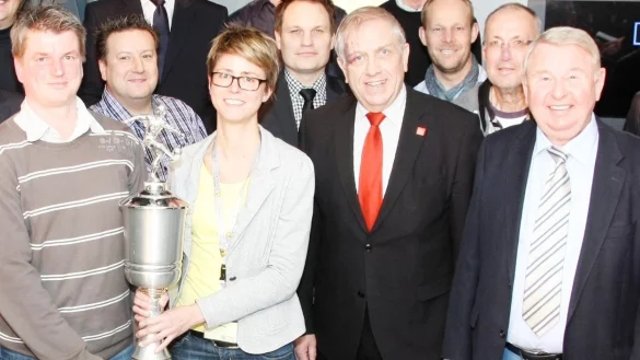 Denkt an den Landrat als Schlichter: Andreas Pape vom RSV Barntrup (links). Speziell die Wortwahl von Heinz Osterhage (rechts) in die Detmolder Richtung war eindeutig. - © Sebastian Lucas