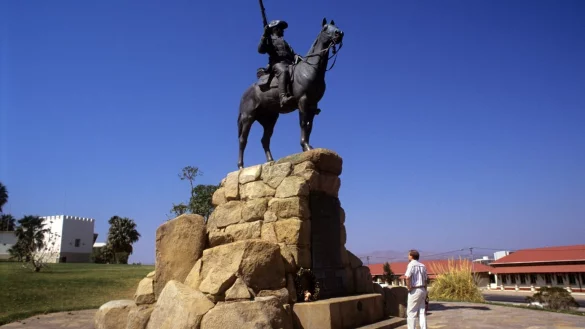 Reiterdenkmal - &copy; Foto: picture alliance / dpa