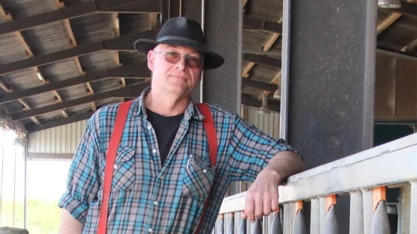 Milchbauer Cord-Friedrich Delker. - &copy; Axel B&uuml;rger