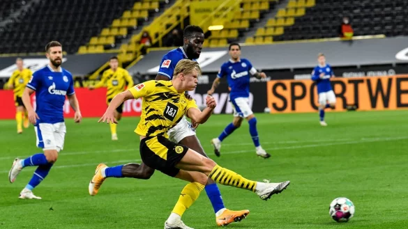 Revierderby - &copy; Foto: Martin Meissner/AP-Pool/dpa