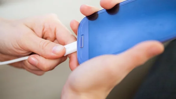 Ladekabel - &copy; Foto: Christin Klose/dpa-tmn