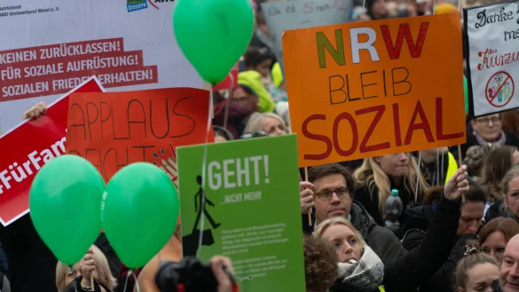 Laut aktueller Studie des DBB vertrauen nur noch 23 Prozent der Befragten in die Handlungsfähigkeit des Staats. Eine geplante Reform kann das ändern, meint unser Autor. - © IMAGO/NurPhoto