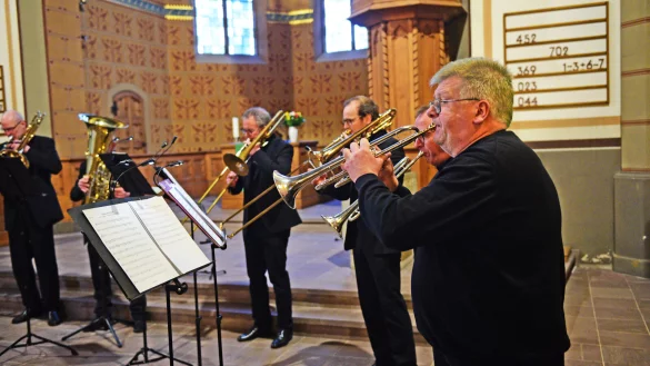 Das Norddeutsche Blechbläsercollegium überzugte in der Kilianskirche. - © Nicole Ellerbrake