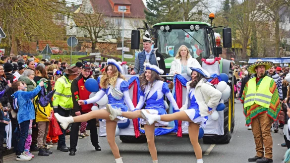 Festumzug in Kalldorf - © Nicole Ellerbrake