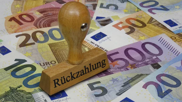 Die R&uuml;ckforderung von Corona-Hilfen trifft viele Freiberufler und Selbstst&auml;ndige hart &ndash; oft fehlt das Geld f&uuml;r die R&uuml;ckzahlung. - &copy; picture alliance / ZB