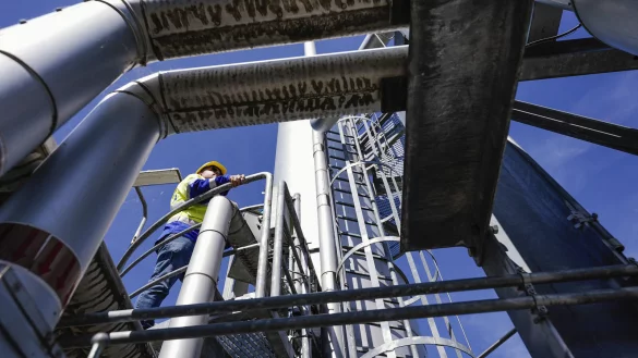 Die EU sucht nach flexibleren Lösungen zur Regulierung der Füllstände, um Preisanstiege beim Gas zu verhindern. - © Uwe Anspach/dpa