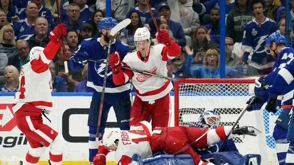 Tampa Bay Lightning - Detroit Red Wings - &copy; Foto: Chris O'meara/AP/dpa