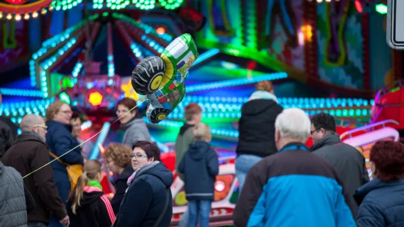 Kirmestrubel: Bei dem Volksfest wird auch dieses Mal wieder Fahrspa&szlig; in den Karussells geboten. - &copy; Archivfoto: Torben Gocke