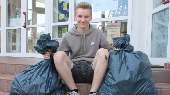 Aktivposten: Nicolas Karafotias aus Bremke ist noch bis einschlie&szlig;lich August als Bufdi im Mehrgenerationenhaus t&auml;tig. Die Kirchengemeinde will weiter auf Helfer wie den 18-J&auml;hrigen setzen. - &copy; Axel B&uuml;rger