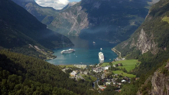 Norwegen ist zu jeder Jahreszeit beliebt - &copy; Foto: Michael Zehender/dpa-tmn