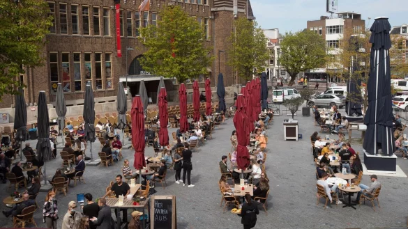 Lockerungen in den Niederlanden - &copy; Foto: Peter Dejong/AP/dpa