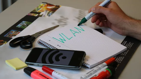 WLAN. - &copy; Alexandra Schaller