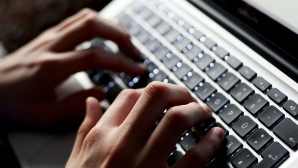 Laptop - &copy; Foto: Karl-Josef Hildenbrand/dpa