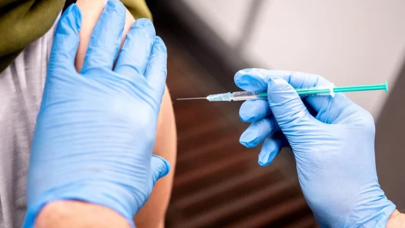 Coronavirus-Impfung - &copy; Foto: Hauke-Christian Dittrich/dpa Pool/dpa