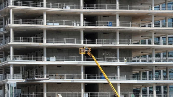 Plattenbau-Renaissance - &copy; Foto: Jens B&uuml;ttner/zb/dpa/Illustration