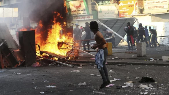 Regierungsfeindliche Demonstranten - &copy; Foto: Hadi Mizban/AP/dpa