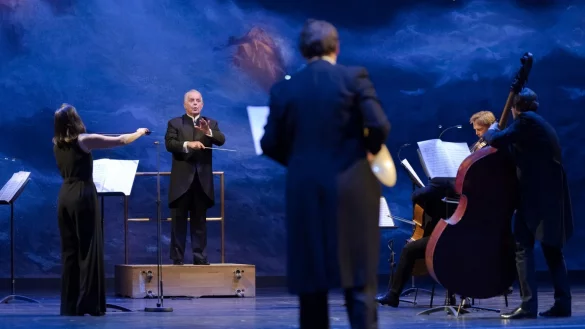 Gedenkkonzert - &copy; Foto: Peter Adamik/Staatsoper Unter den Linden/dpa