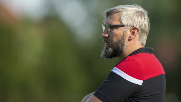 Der TuS Bexterhagen um Trainer Sven Gleisner will zun&auml;chst die schriftliche Begr&uuml;ndung von Friedel Schafmeister abwarten. - &copy; Archiv: Egon Penner