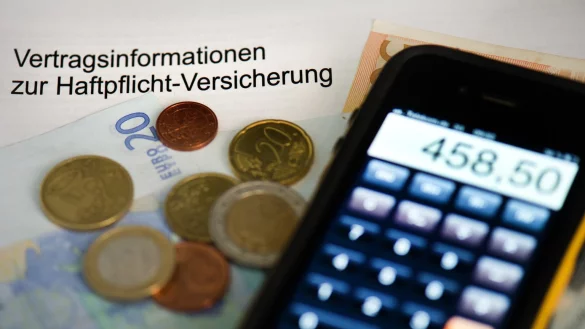 Muss die Police sein? - &copy; Foto: Arno Burgi/dpa