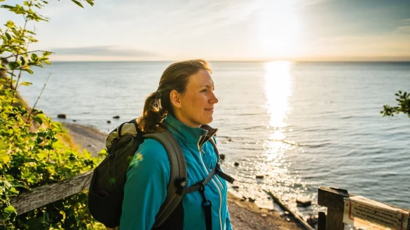 Wandern an der Ostseek&uuml;ste - &copy; Foto: Christian Thiele/Tourismuszentrale R&uuml;gen