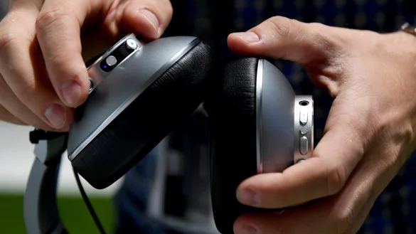 Kopfh&ouml;rer - &copy; Foto: Franziska Gabbert/dpa-tmn