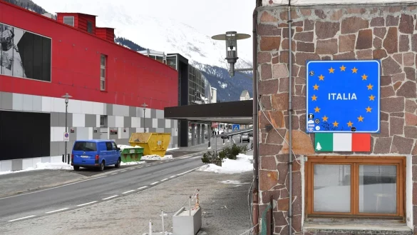 Einreise nach Italien - &copy; Foto: Kerstin Joensson/AP/dpa/Archiv