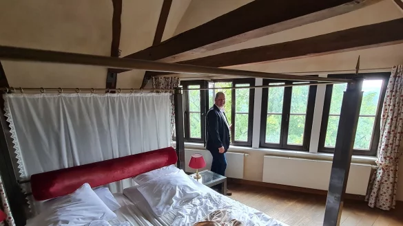 Das Prunkst&uuml;ck ist die Rittersuite, findet auch Arne Brand. - &copy; Marianne Schwarzer